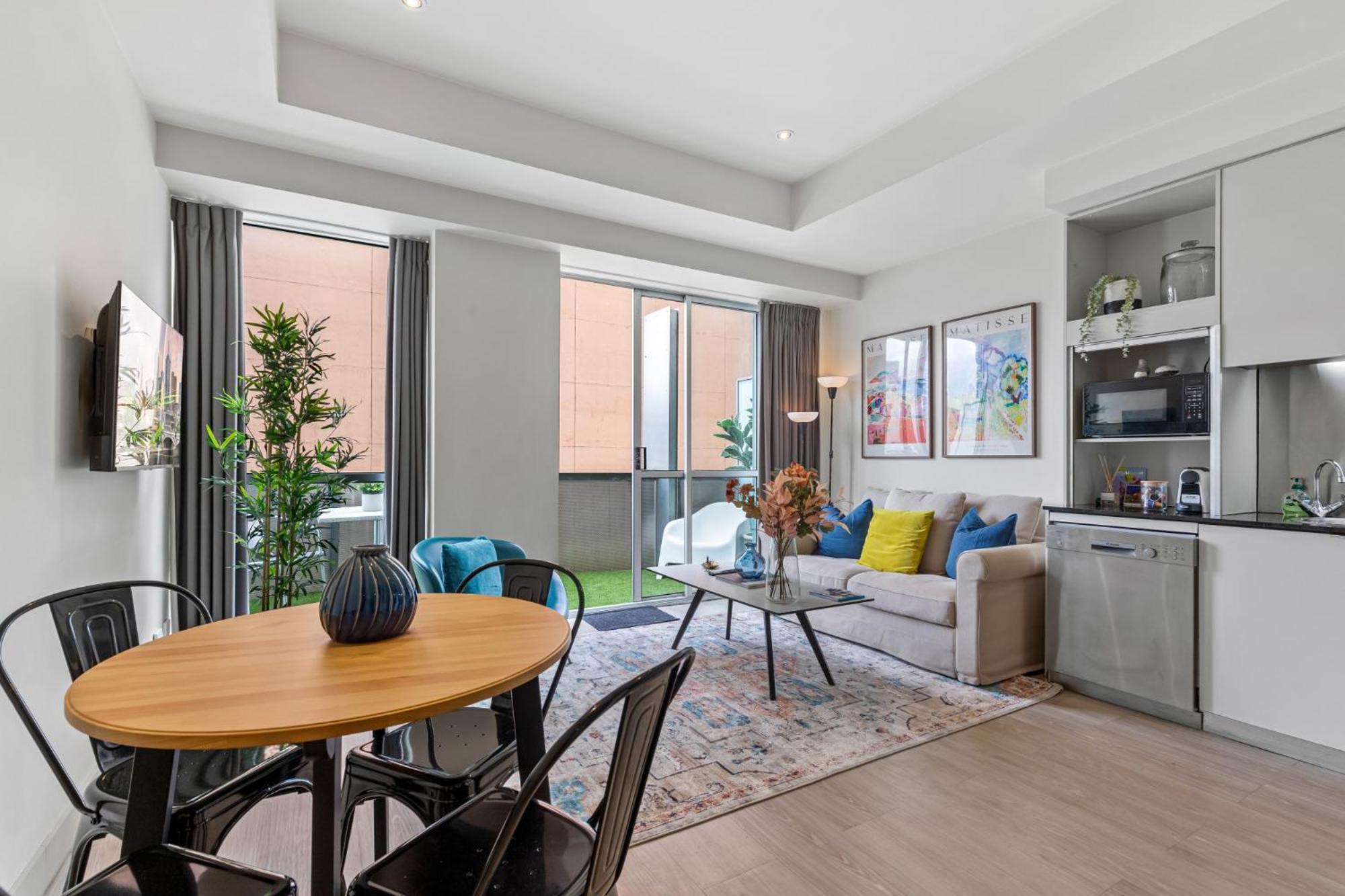 Sophisticated Cbd 2-bed By Yarra River *